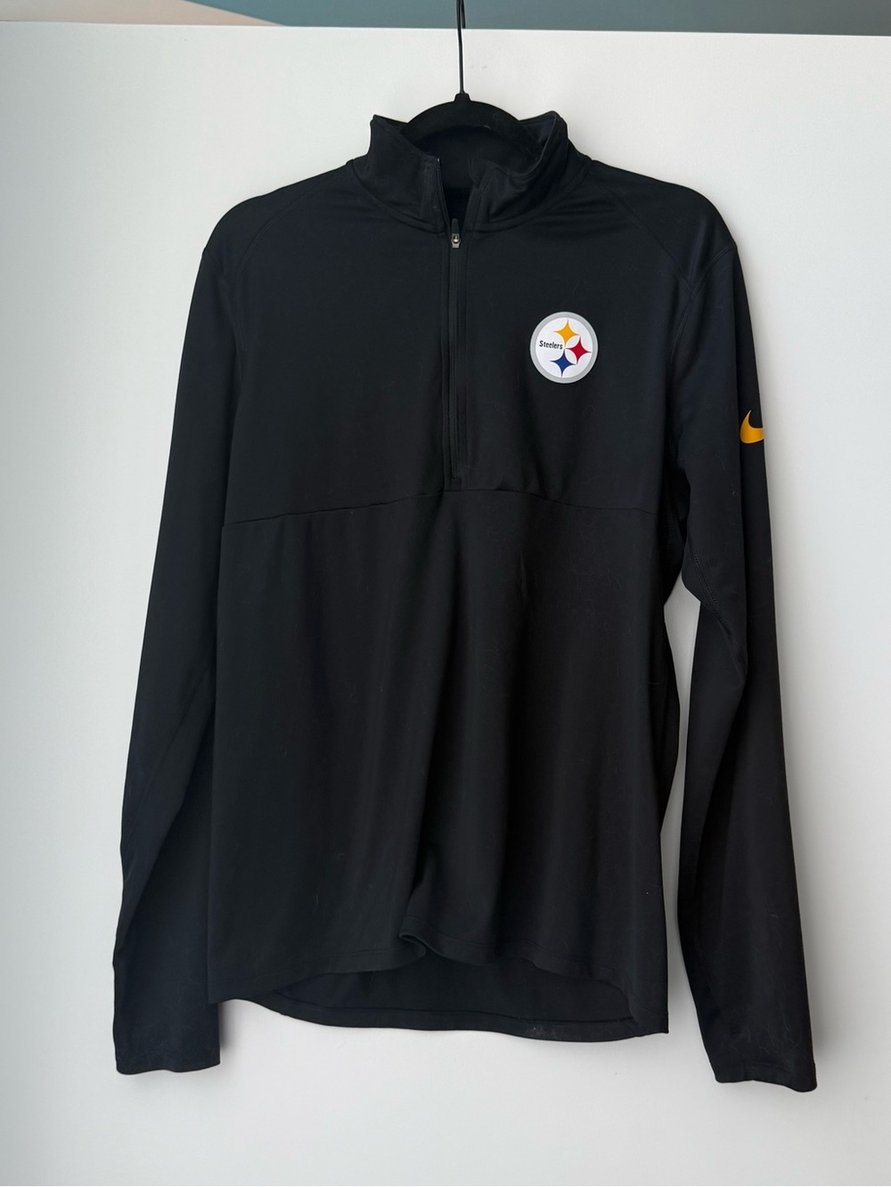 Nike Women’s Black Steelers Quarter-Zip Pullover
